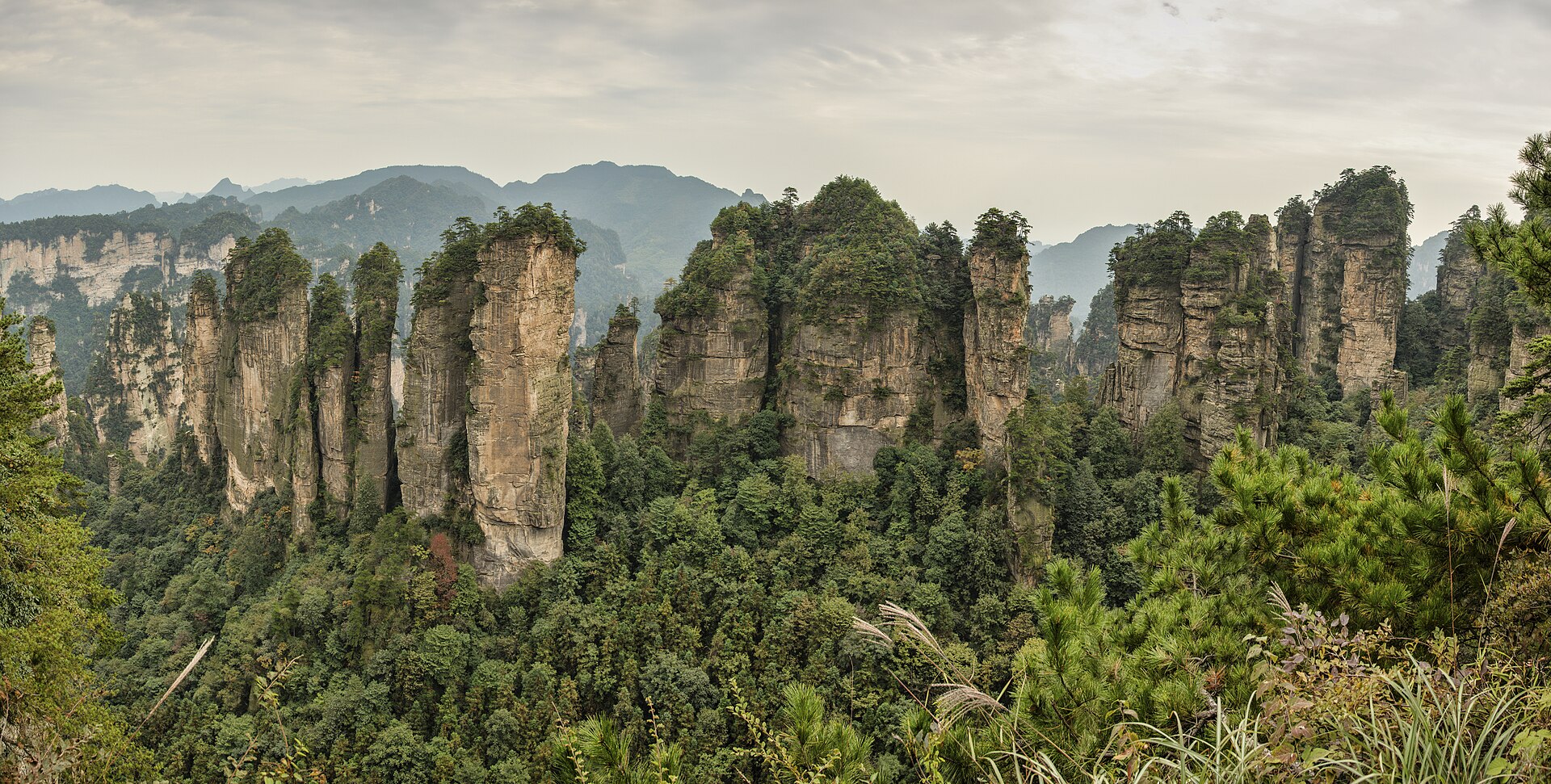 Panoramic view from Huangshizhai in Zhangjiajie